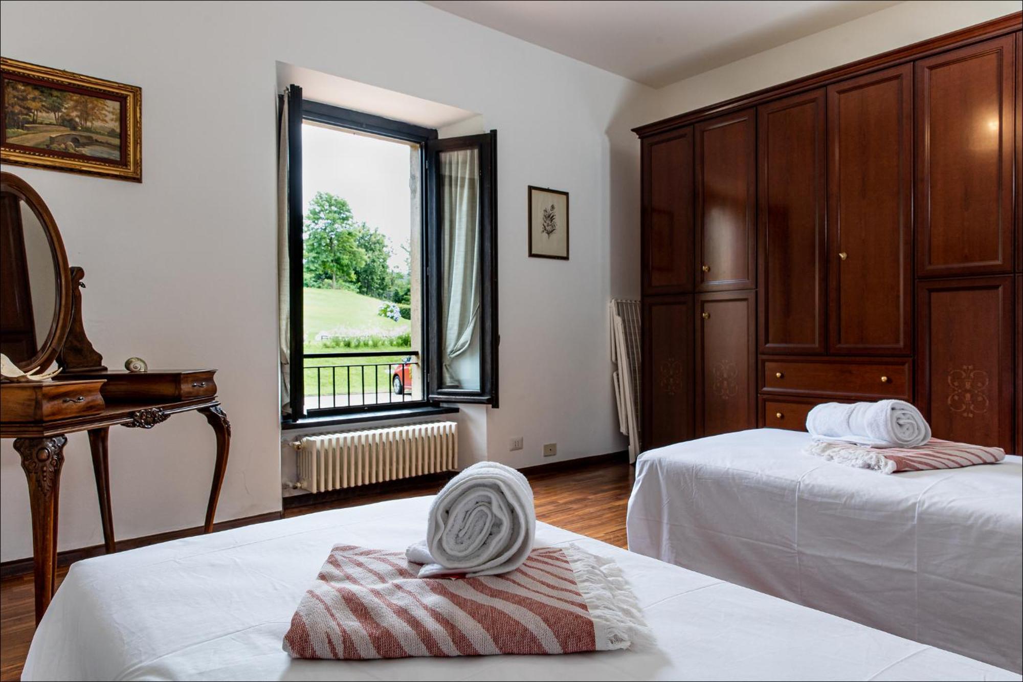 Apartamento Cascina Ravona San Fermo della Battaglia Exterior foto